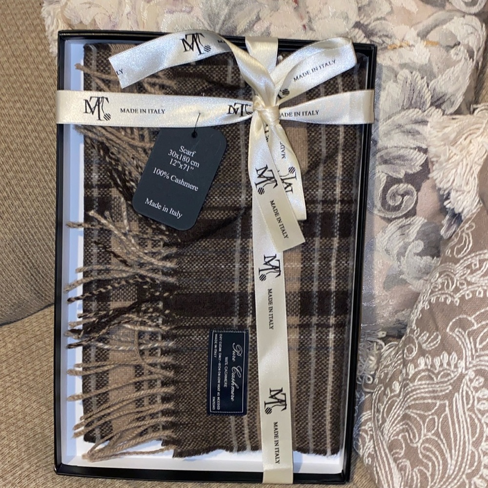 🤎🇮🇹🤎NWT MT Italian Pure Cashmere Scarf